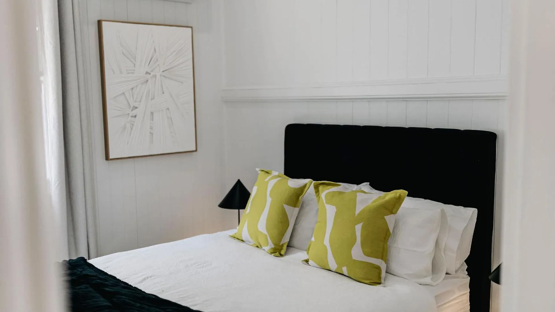 Urban Getaway Ipswich W Cottage